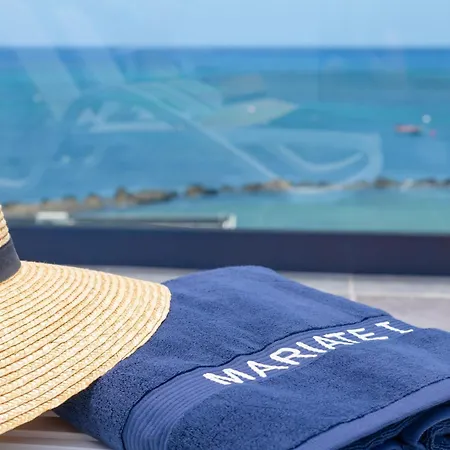 Ferienhaus Mariate I Primera Linea Frente Al Mar Punta Mujeres