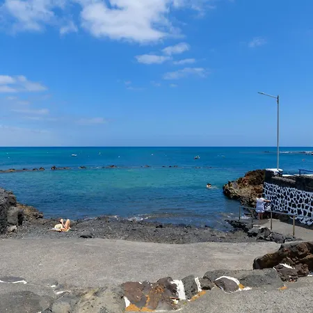 Mariate I Casa Frente Al Mar En Tatil Evi Punta Mujeres
